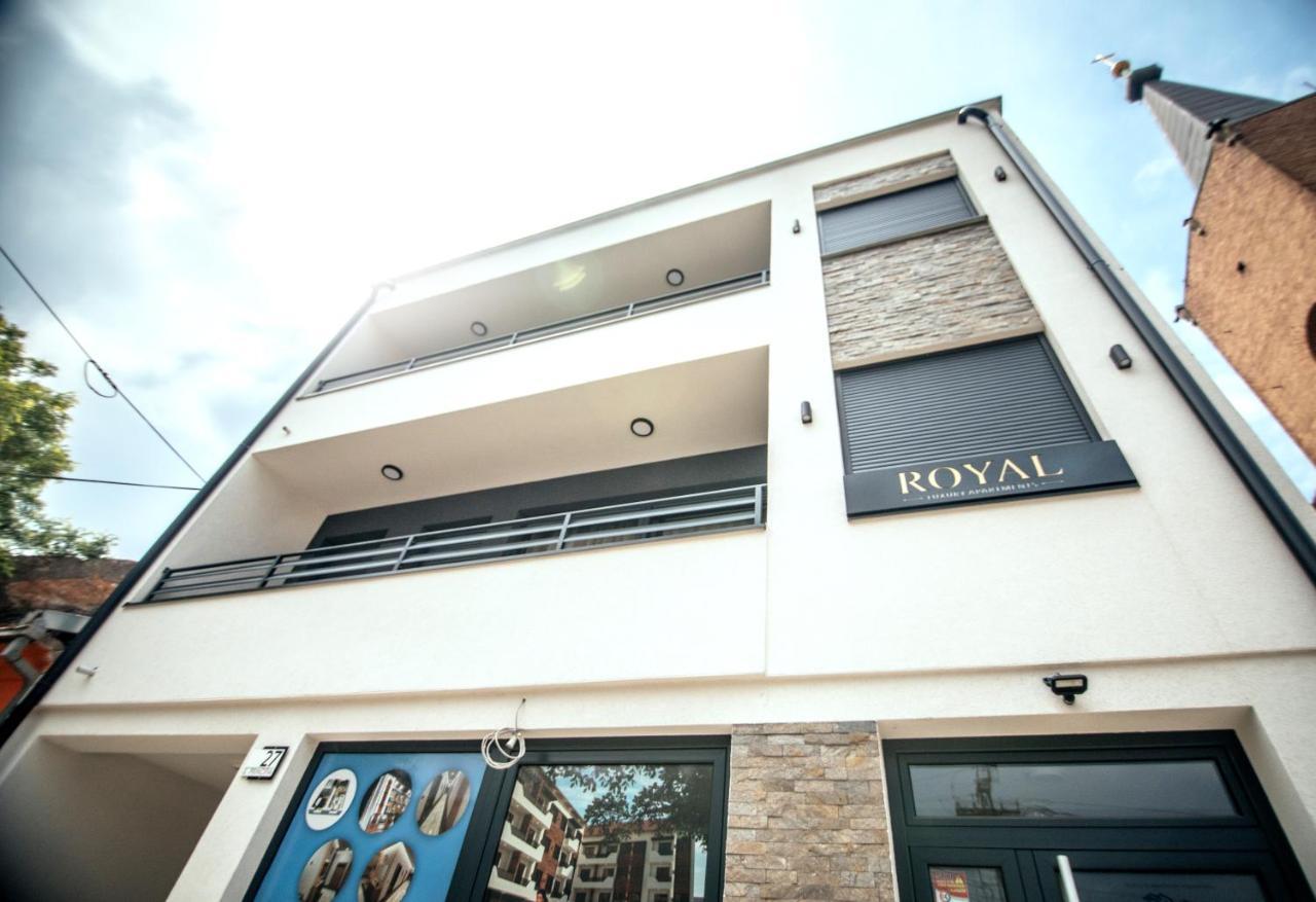 Royal Luxury Apartment วรชาซ ภายนอก รูปภาพ