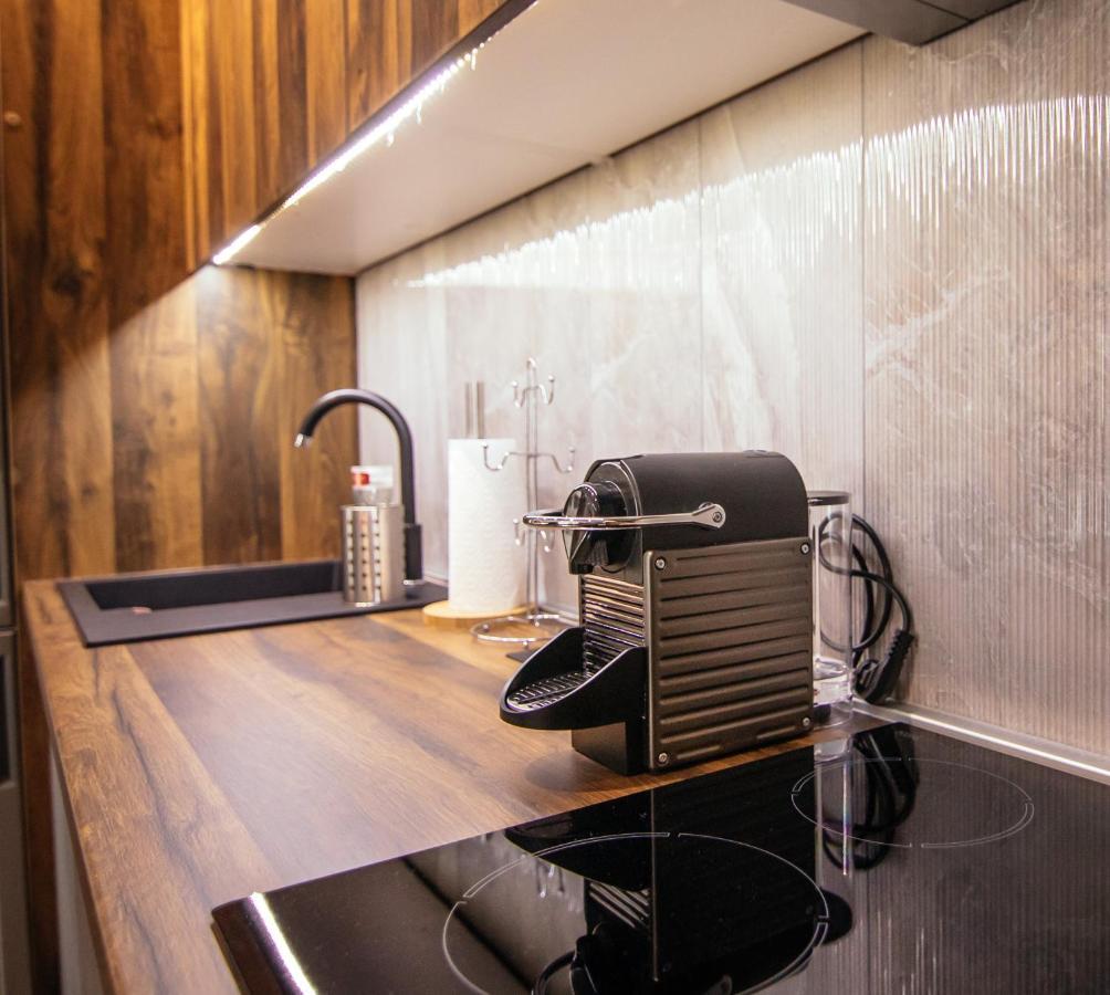 Royal Luxury Apartment วรชาซ ภายนอก รูปภาพ