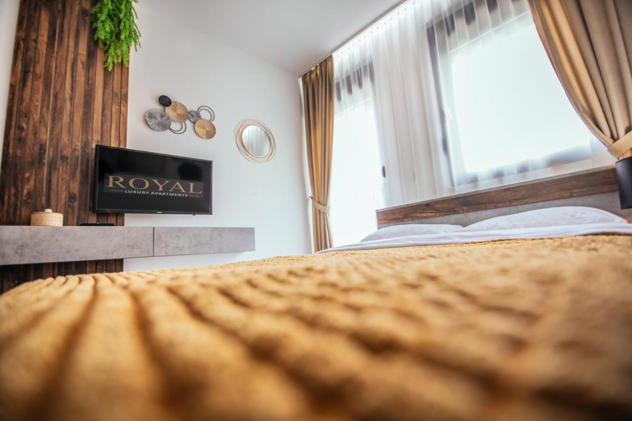 Royal Luxury Apartment วรชาซ ภายนอก รูปภาพ