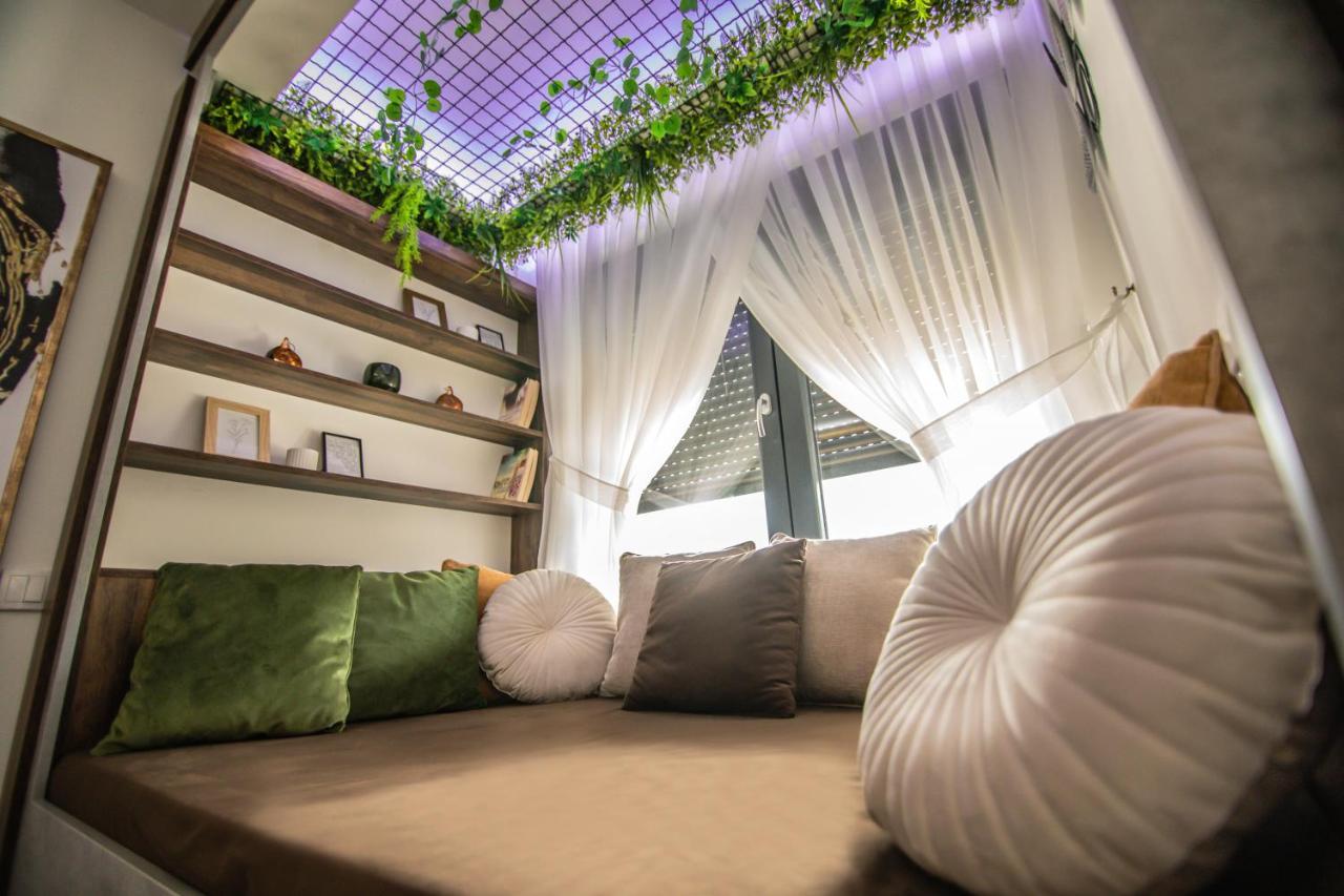Royal Luxury Apartment วรชาซ ภายนอก รูปภาพ